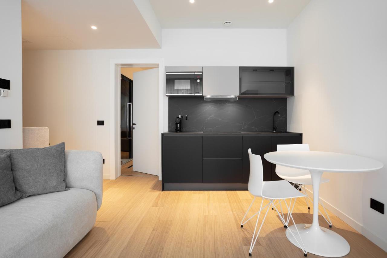 Sant'Ambrogio Apartments, Reception H24 Milano Eksteriør bilde